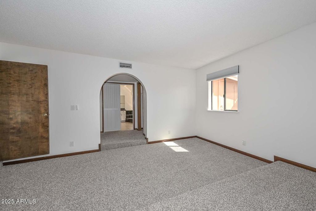 listing image 79