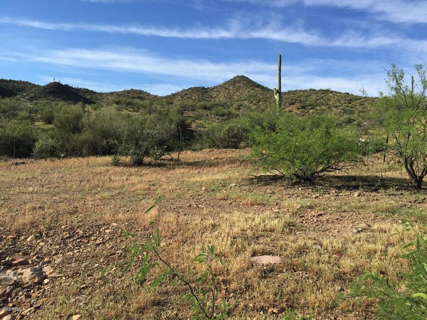 BEAUTIFUL 30 ACRE PARCEL WITH GREAT VIEWS & SERENITY ONLY SHORT DISTANCE TO LAKE PLEASANT AND CASTLE HOT SPRINGS RESORT. GOOD BUILDING SITES ON THIS ROLLING PARCEL. PROPERTY HAS ELECTRIC!  GREAT FOR GETAWAY OR TO MAKE A WEEKEND RETREAT OR SELF SUSTAINING COMPOUND FOR LARGE GROUPS or FAMILY****L/A FOR DIRECTIONS***