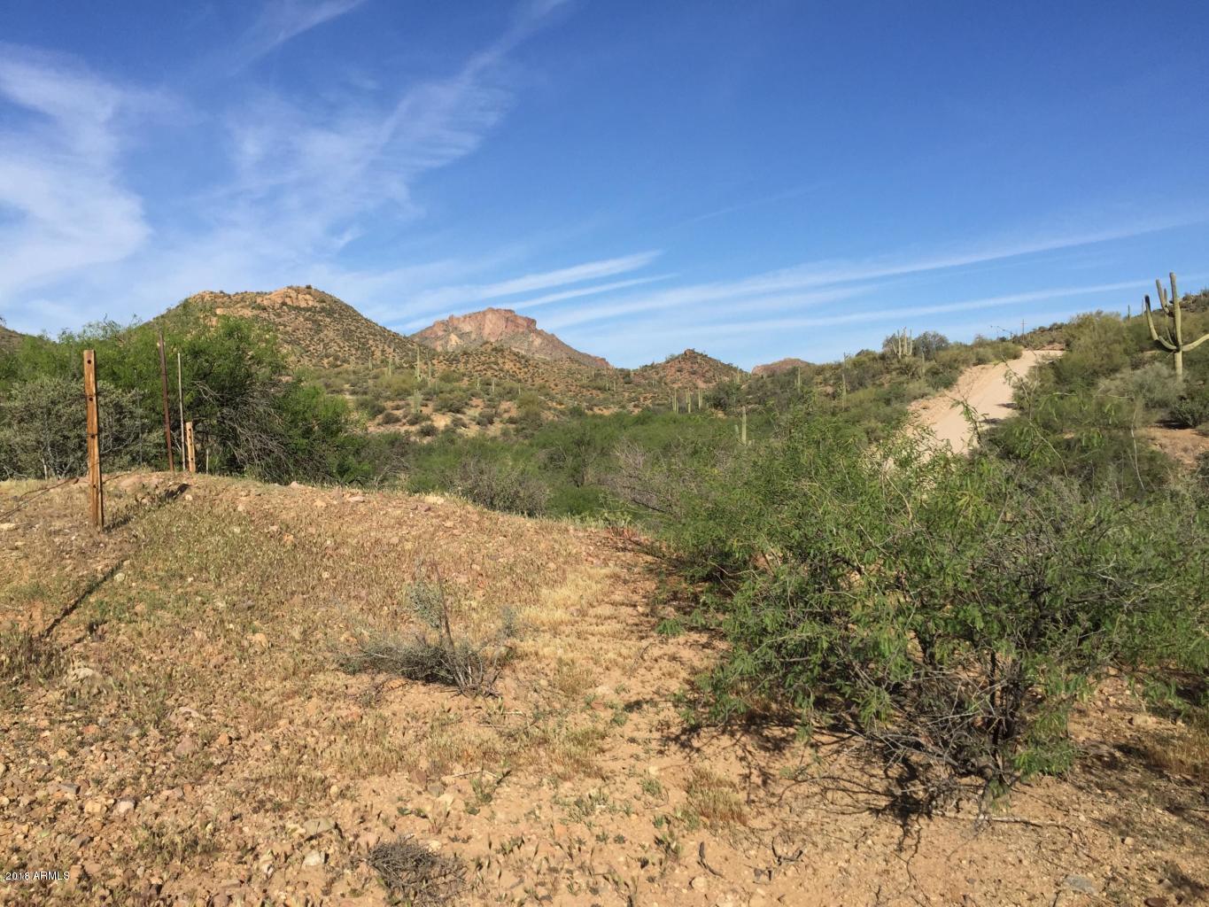 CASTLE HOT SPRINGS - Land