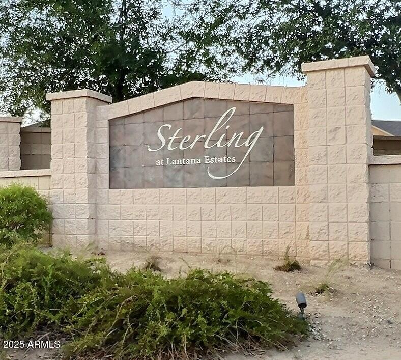 7313 S 25TH Drive S