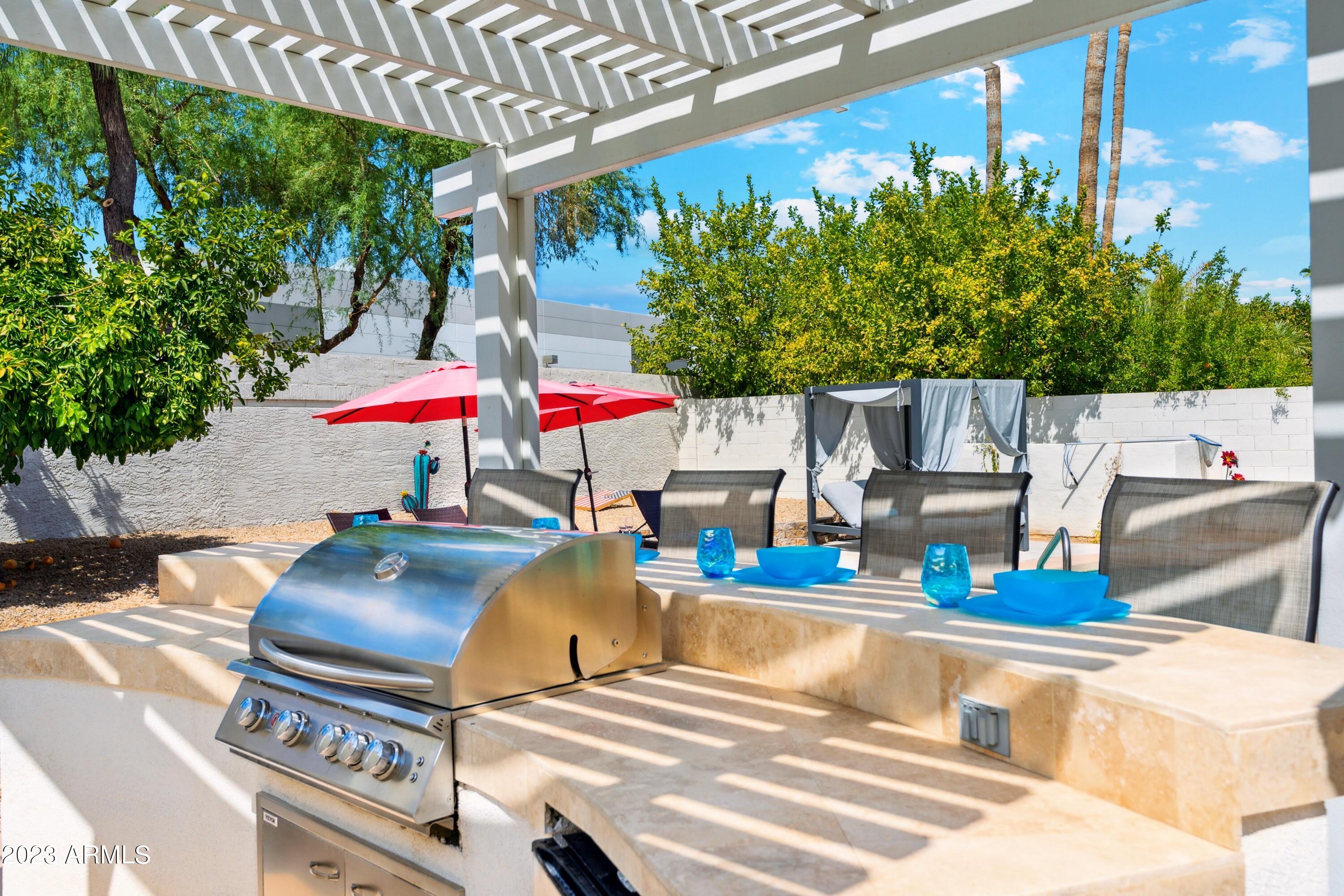 8858 E PALM RIDGE Drive