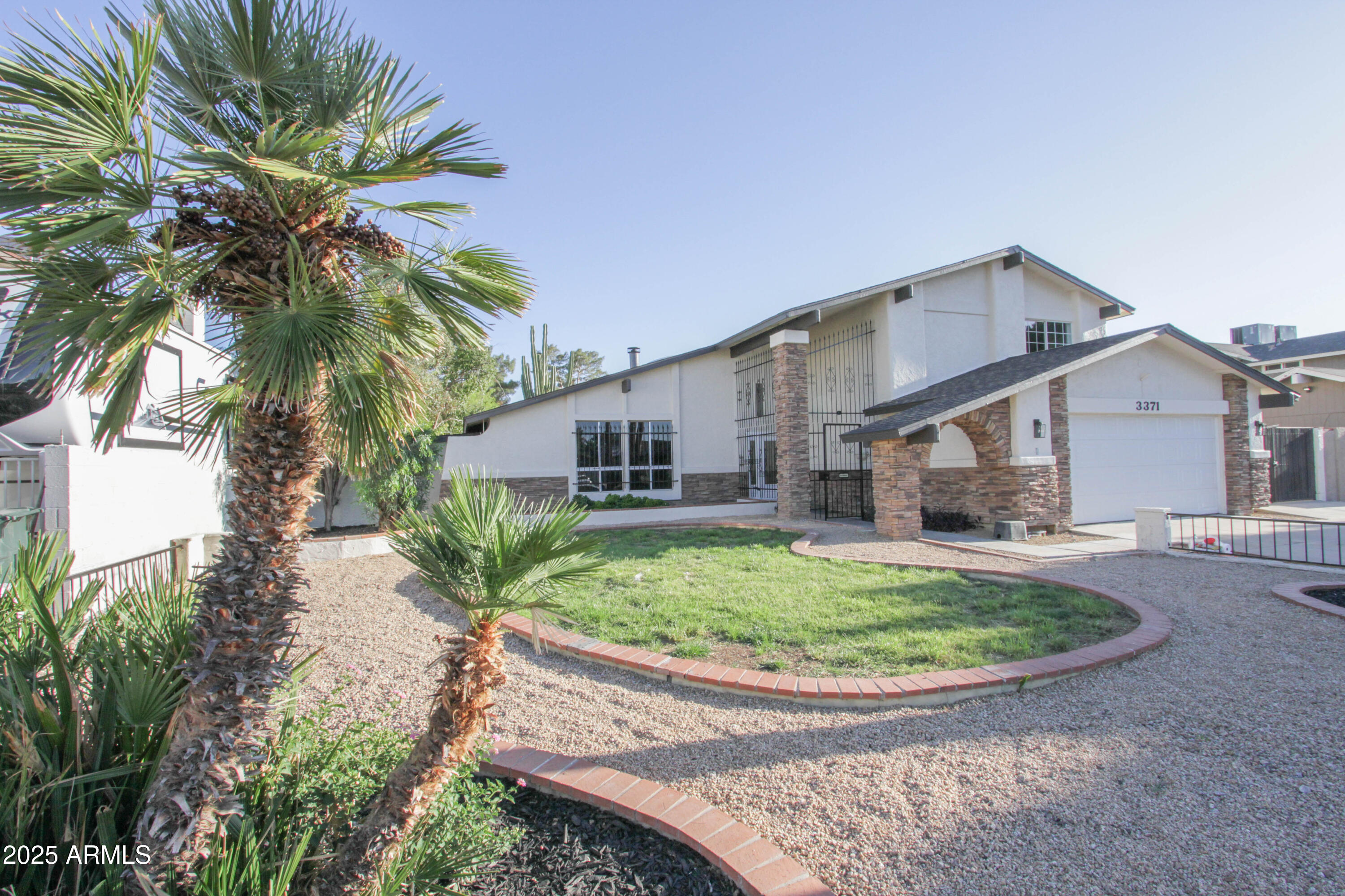 3371 W GRANDVIEW Road