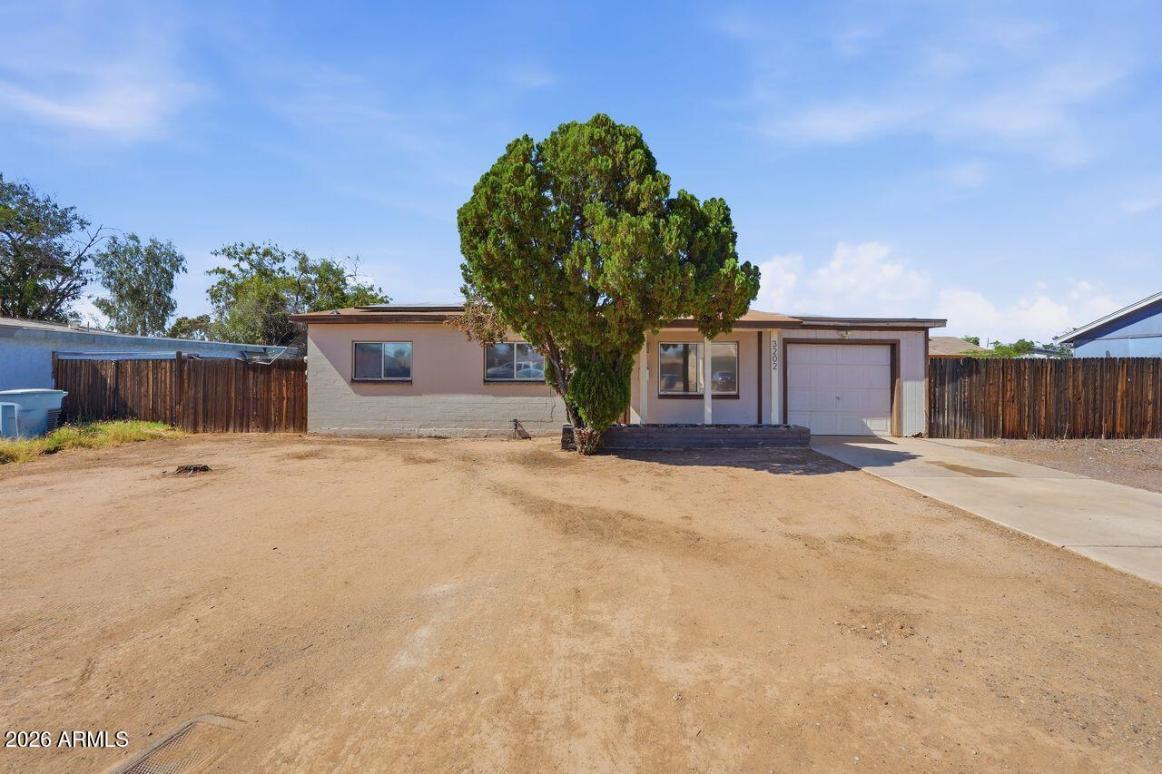 3202 W ACAPULCO Lane