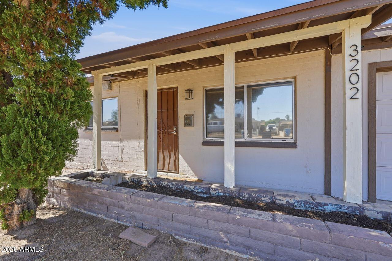 3202 W ACAPULCO Lane