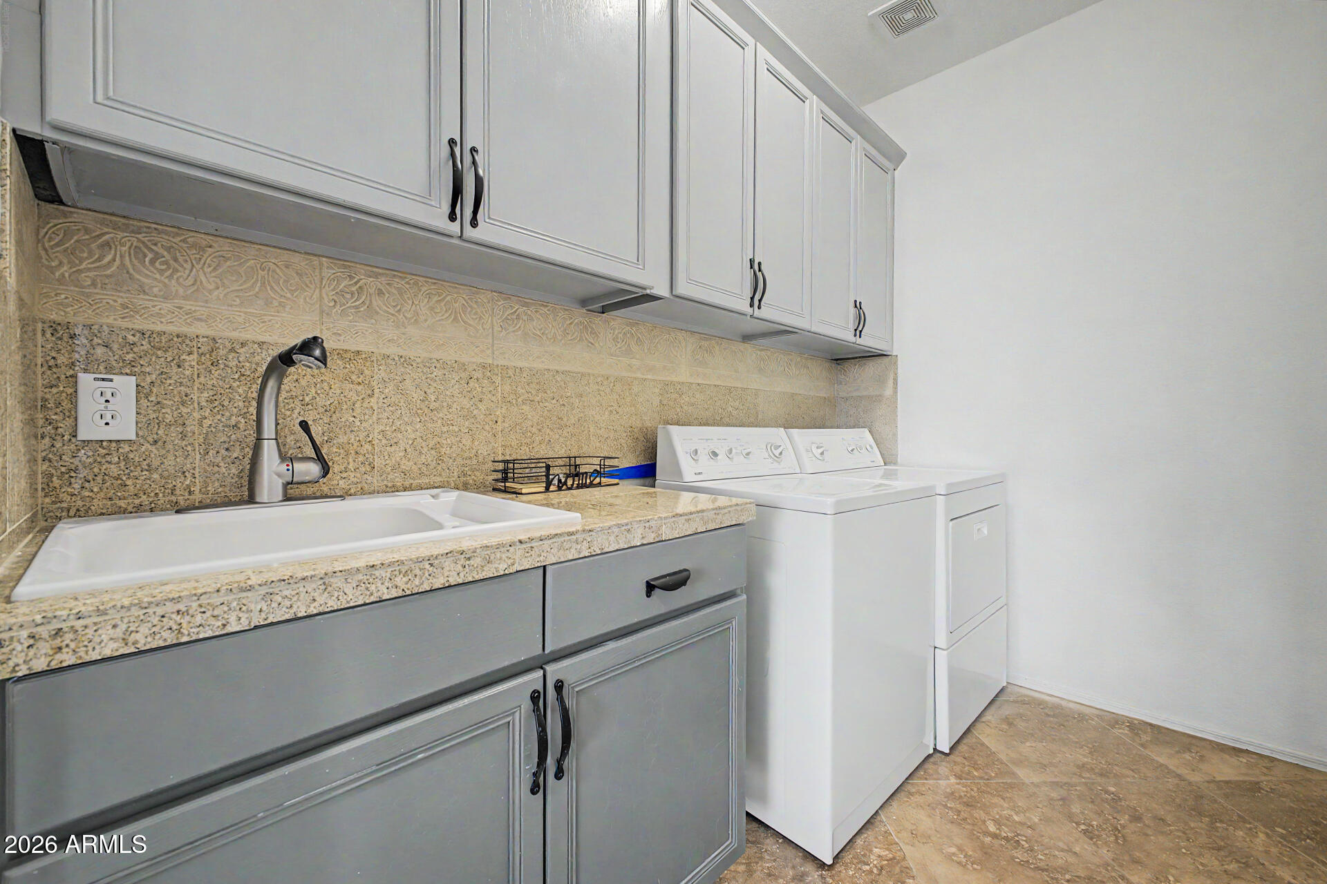 ROVEY FARM ESTATES - Residential