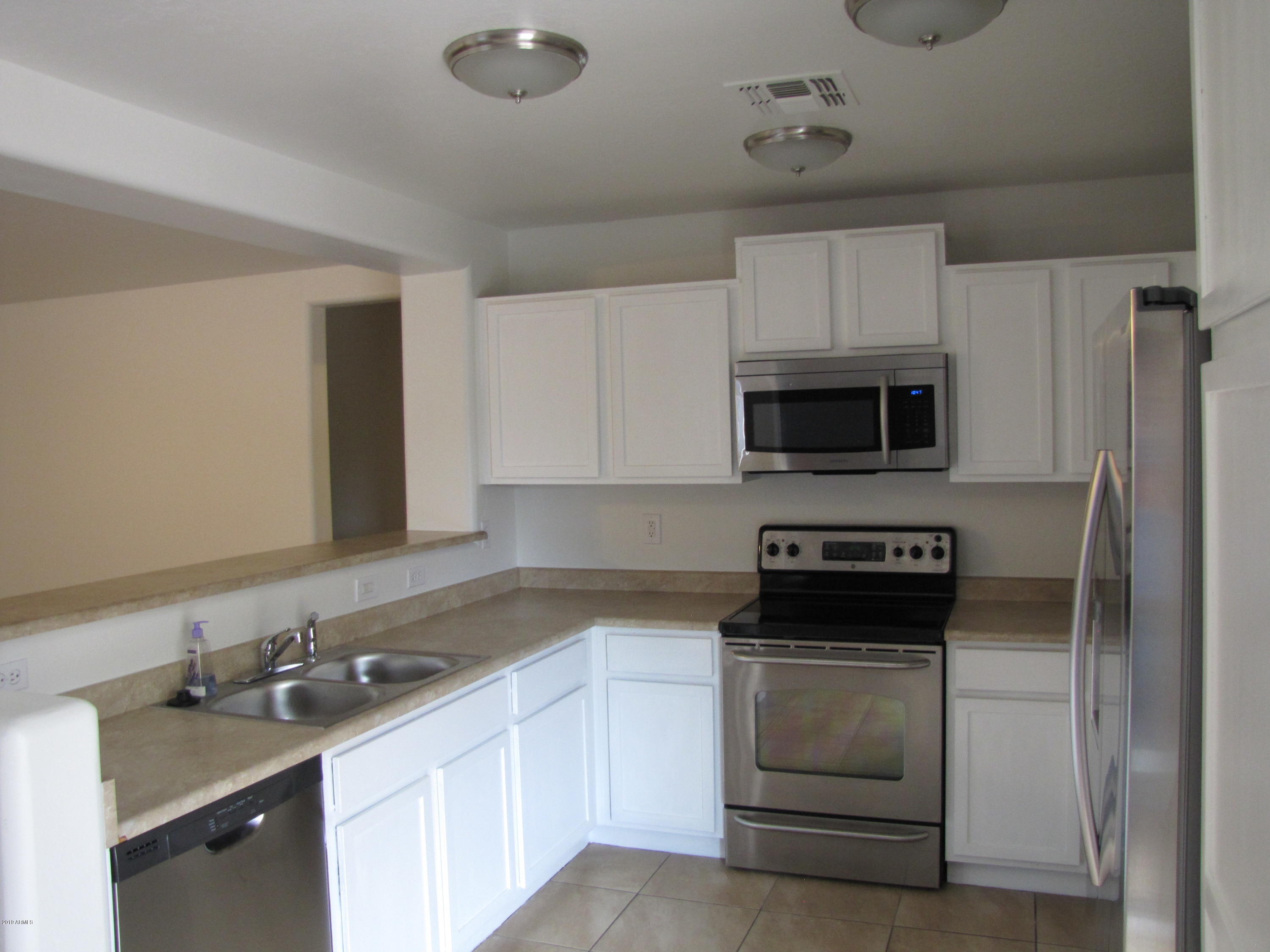 4740 E SILVERBELL Road