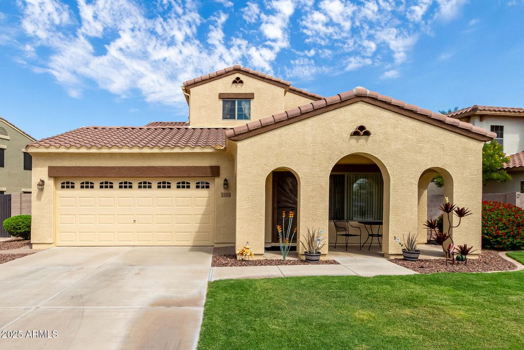 Photo of 13210 W Amelia Avenue, Litchfield Park, AZ 85340 (MLS # 6921308)