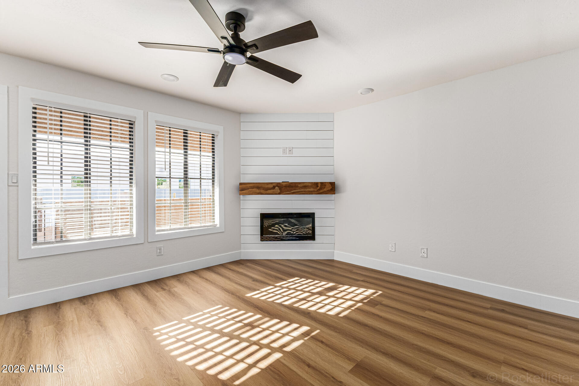 1245 W 1ST Street 219