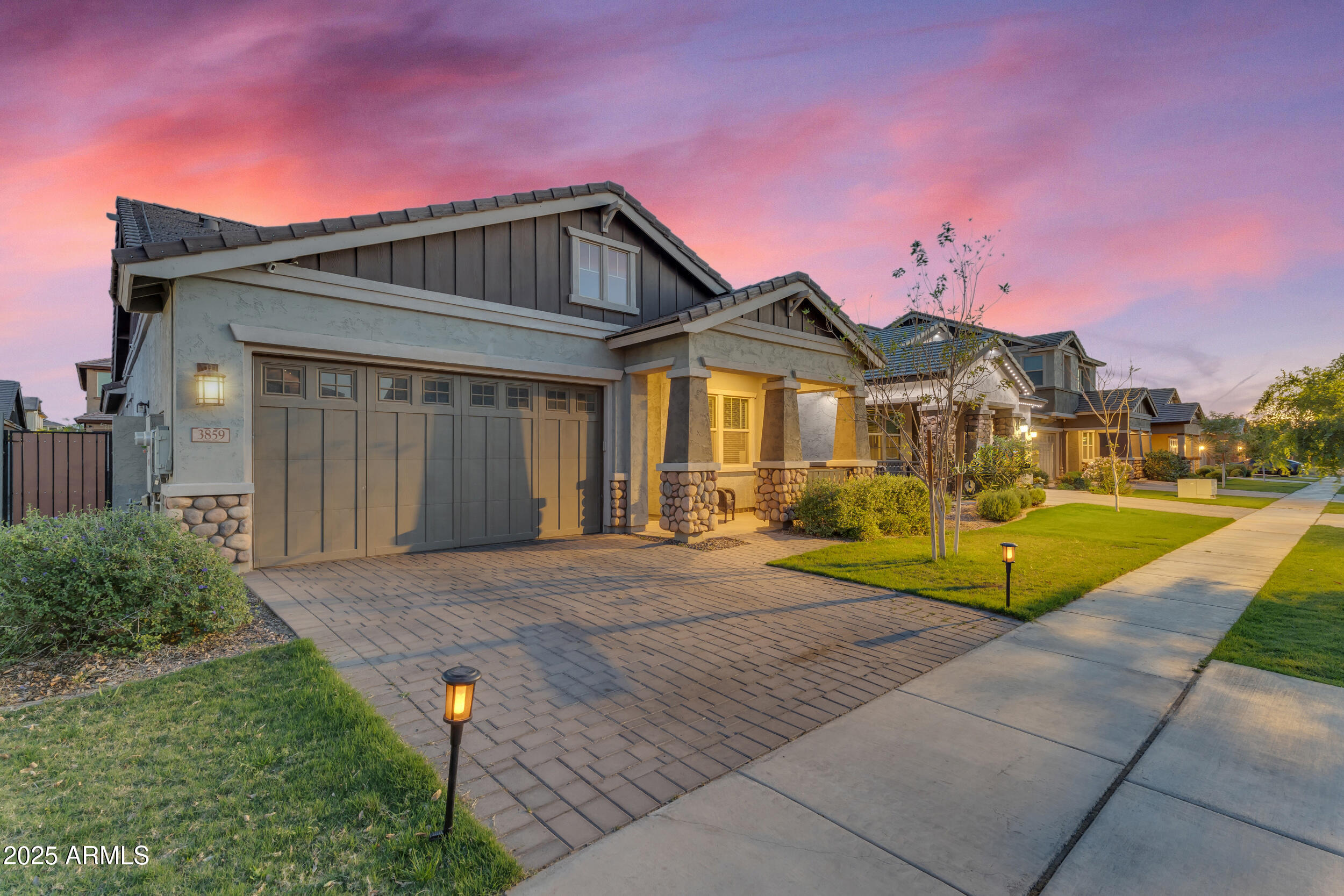 3859 E APPALOOSA Road