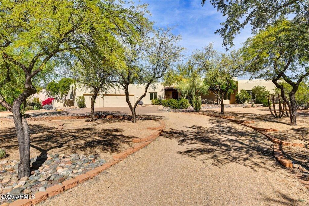 Photo of 8410 E De La O Road, Scottsdale, AZ 85255 (MLS # 6940071)