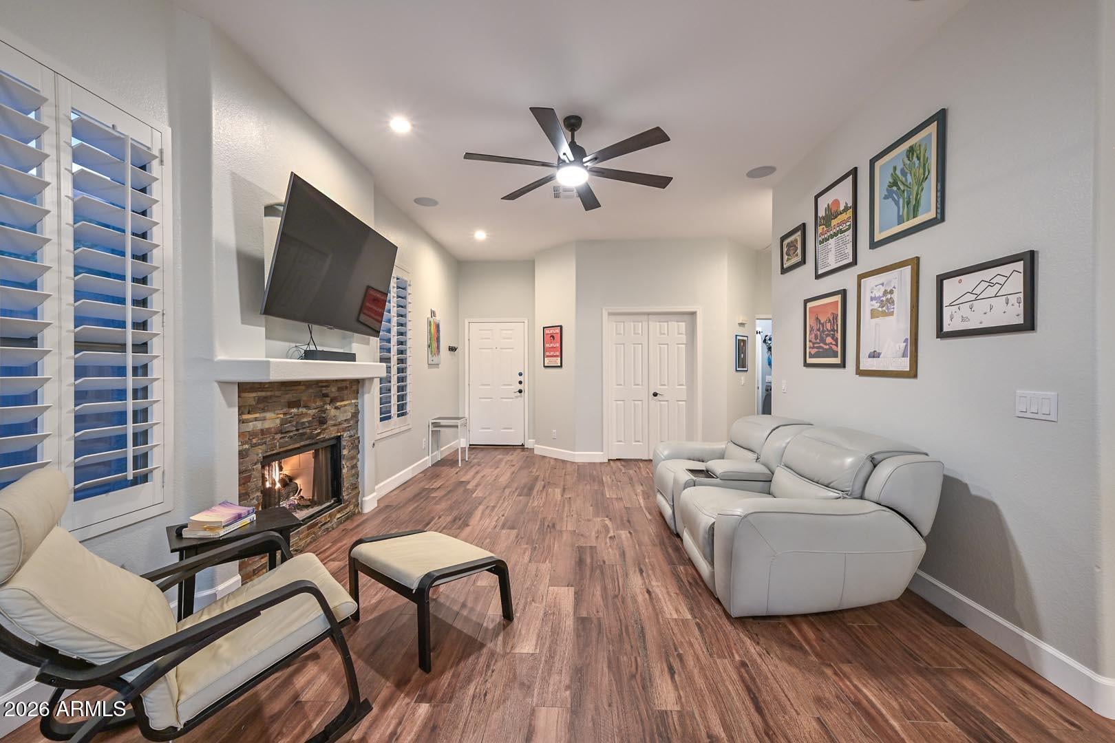 4236 E TETHER Trail