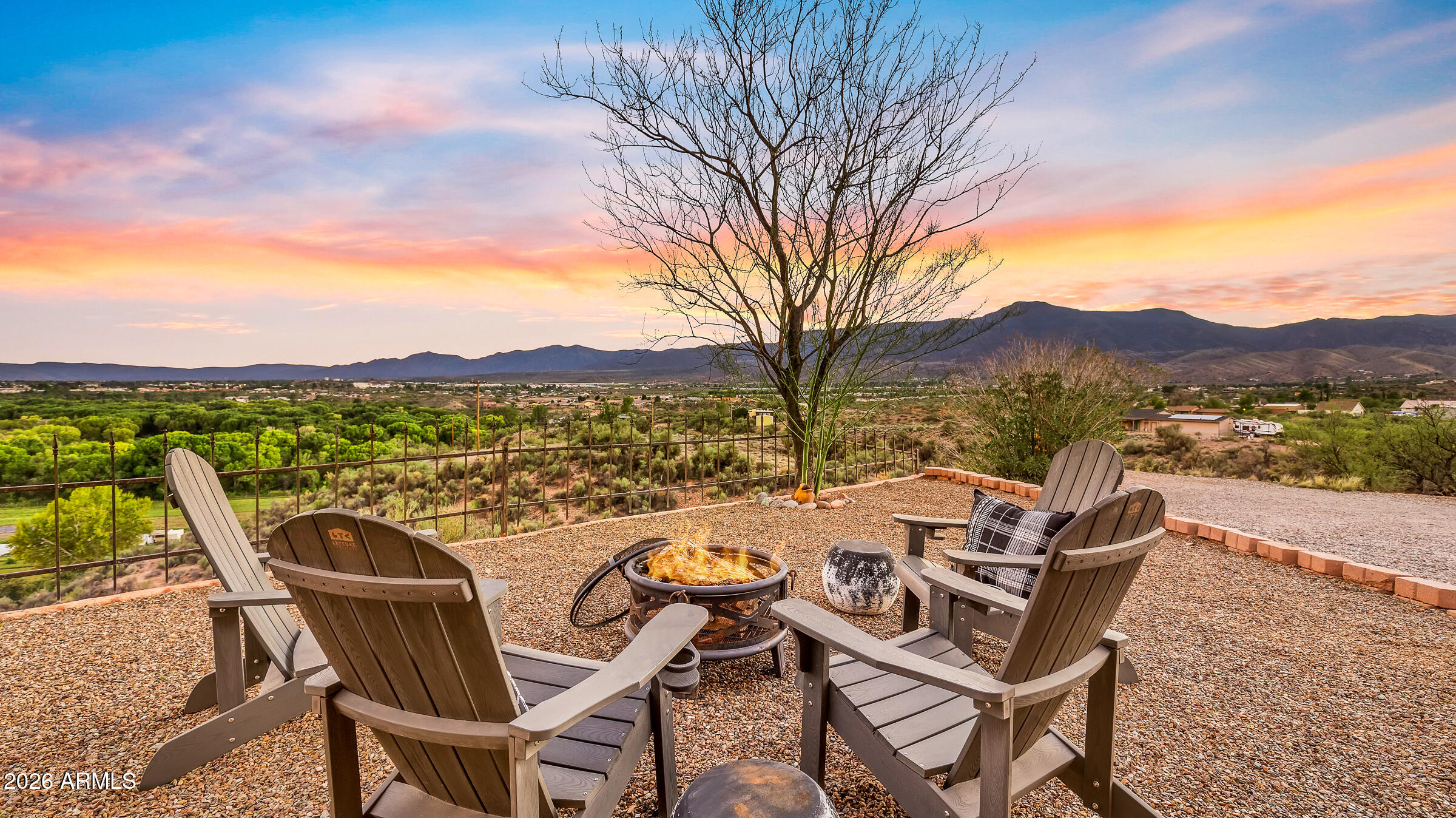 695 E Cliffside Drive