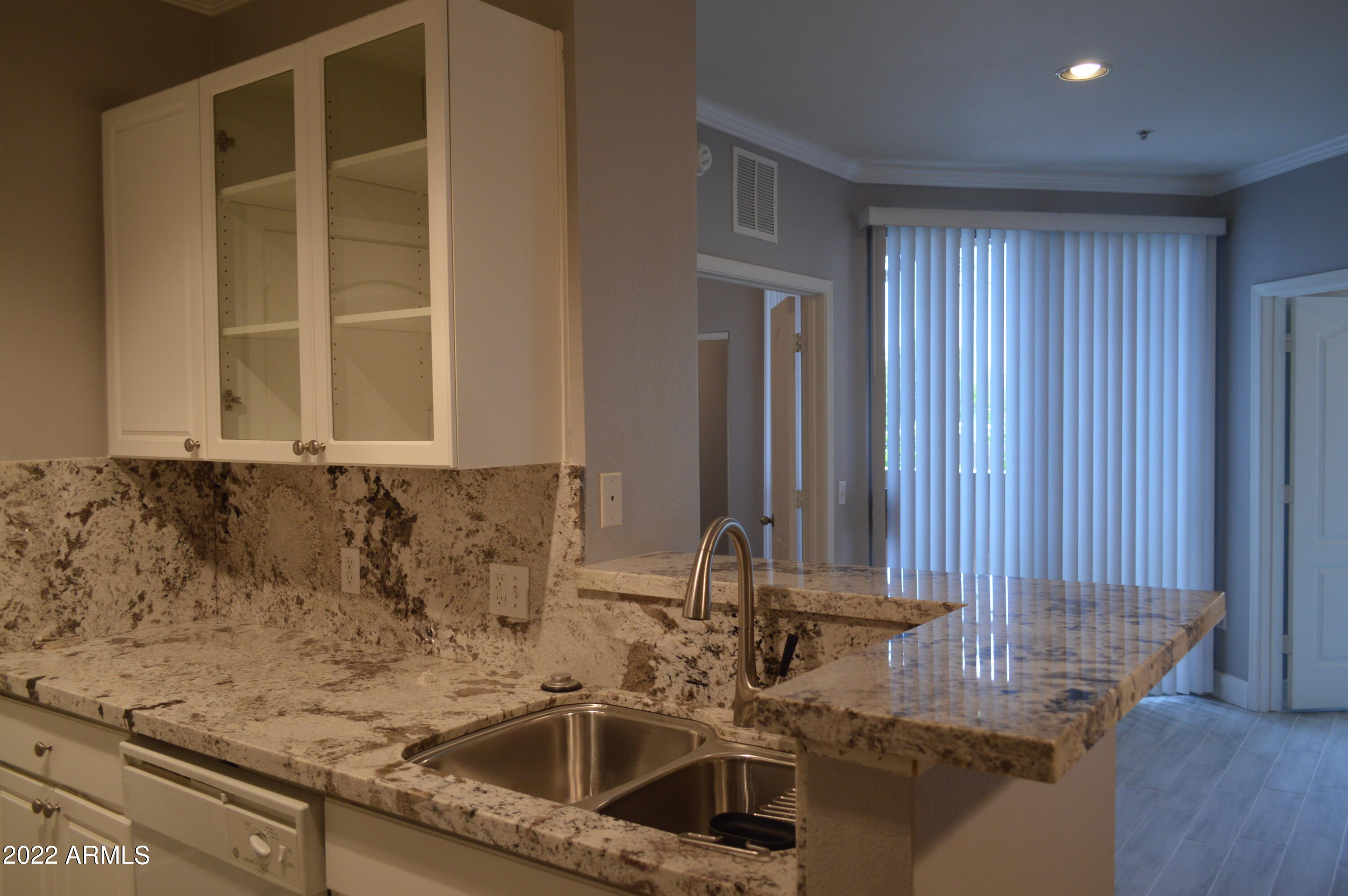 1701 E COLTER Street 184