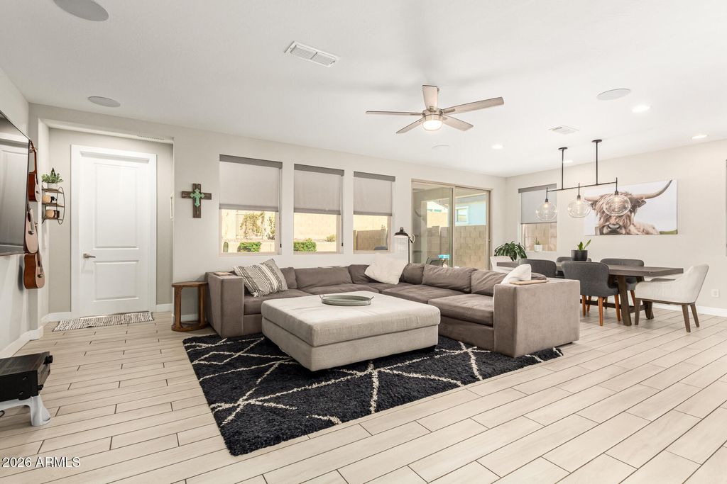 Photo of 6974 W Spur Drive, Peoria, AZ 85383 (MLS # 6972385)