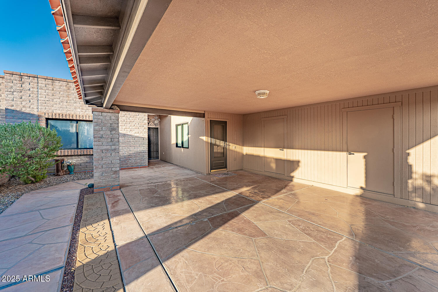 933 W CALLE DEL VENCEJO --