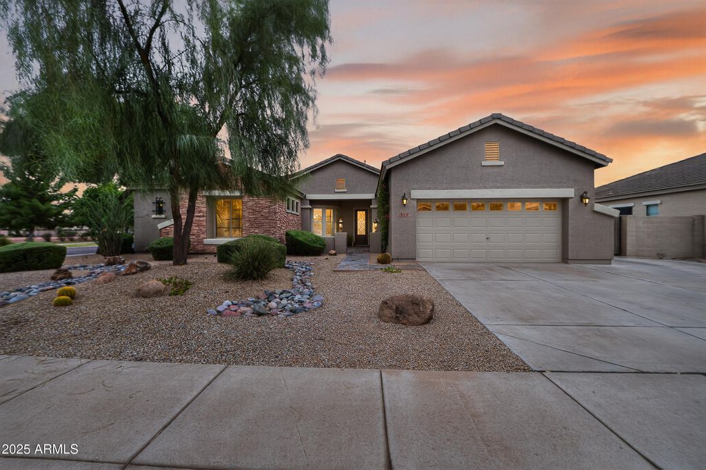 Photo of 527 E Tonto Drive, Chandler, AZ 85249 (MLS # 6932915)