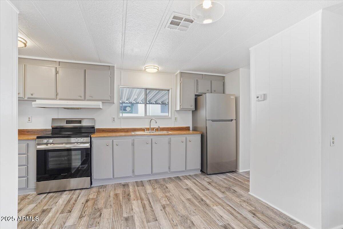 2121 N Center Street 184