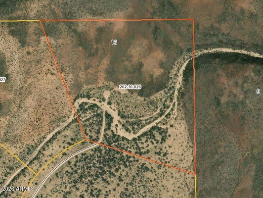 ADDRESS PRIVATE, CONGRESS, AZ 85332 - Image 3ec00ba54e4e214e53d534f31a2a6586/1643113338