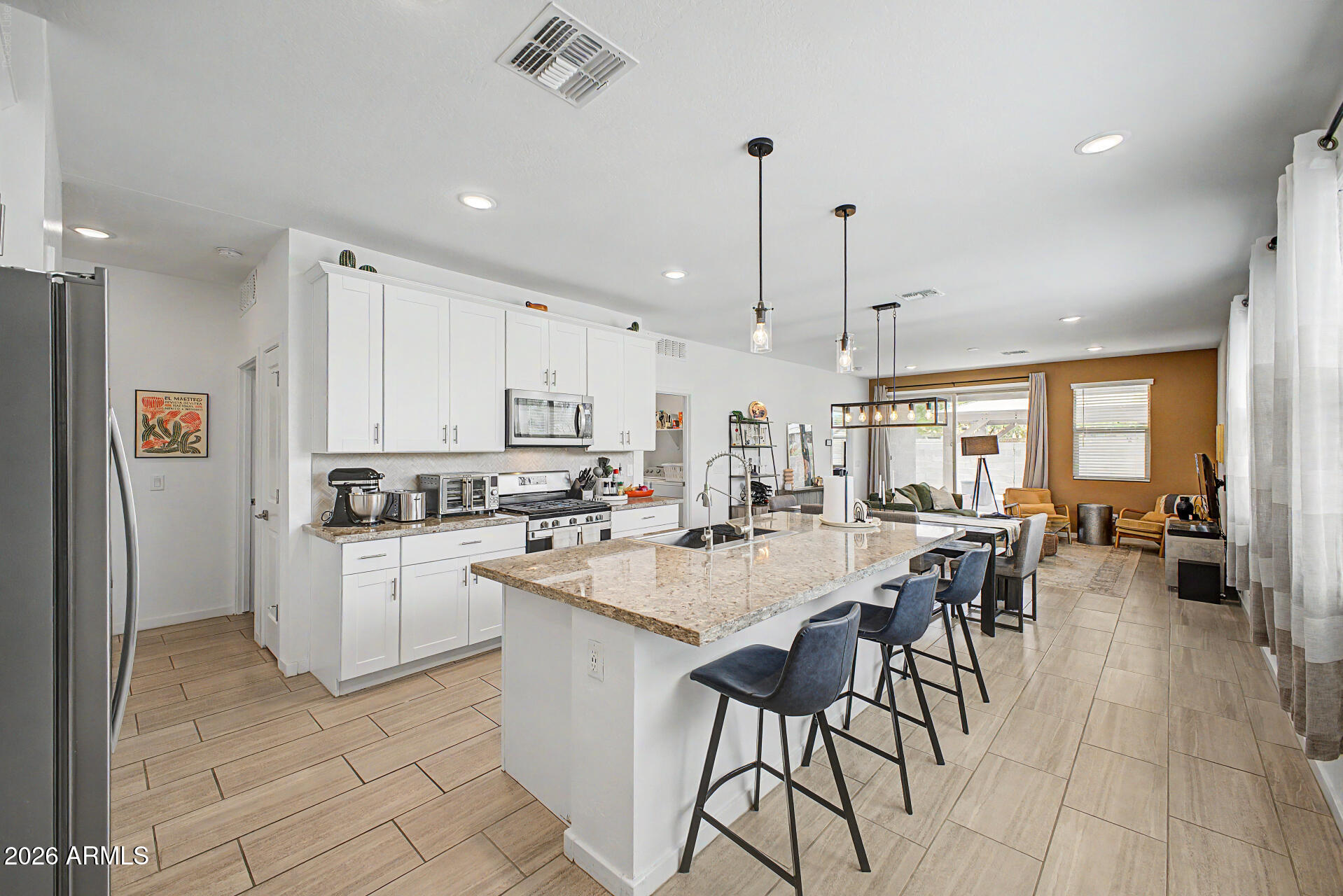 2564 E Alvaro Trail
