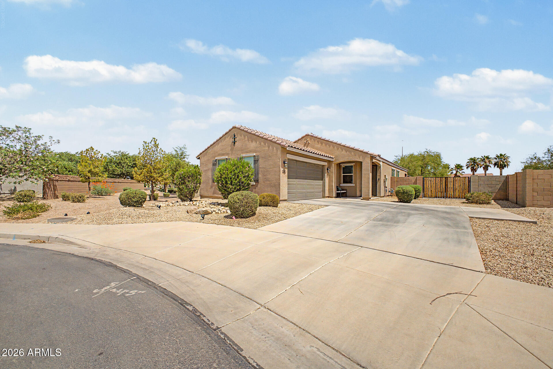 2564 E Alvaro Trail
