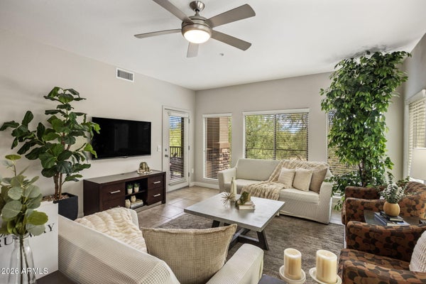 5450 E DEER VALLEY DR UNIT 3172, PHOENIX, AZ 85054 - Image 3ec2159087c622c2ca44d3f993e68b5e/3597737981