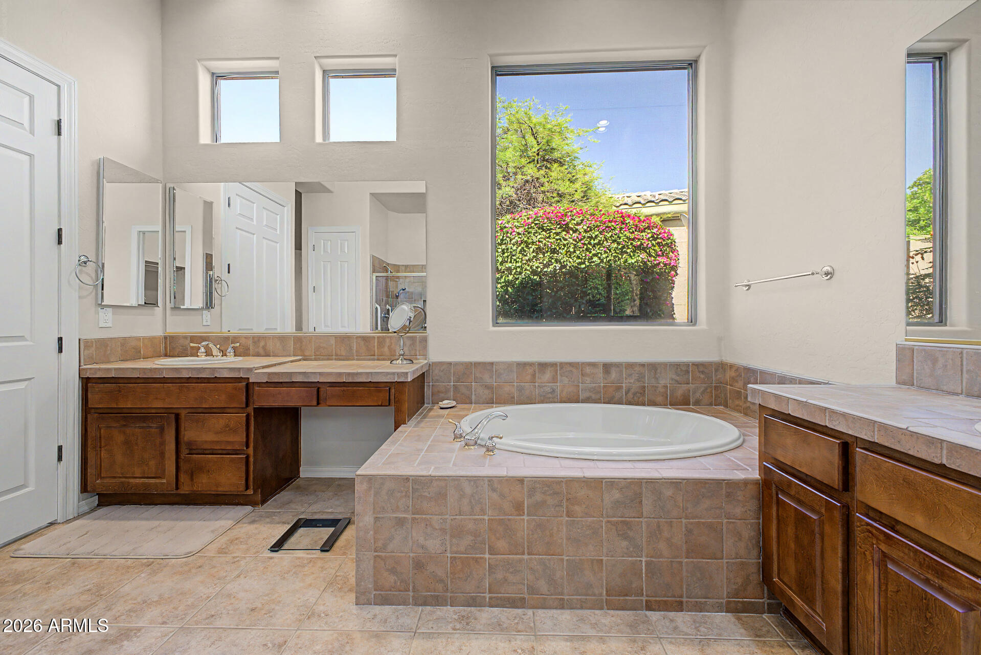 Anthem, Arizona, 85086, United States, 5 Bedrooms Bedrooms, ,4 BathroomsBathrooms,Residential,Active,2038212