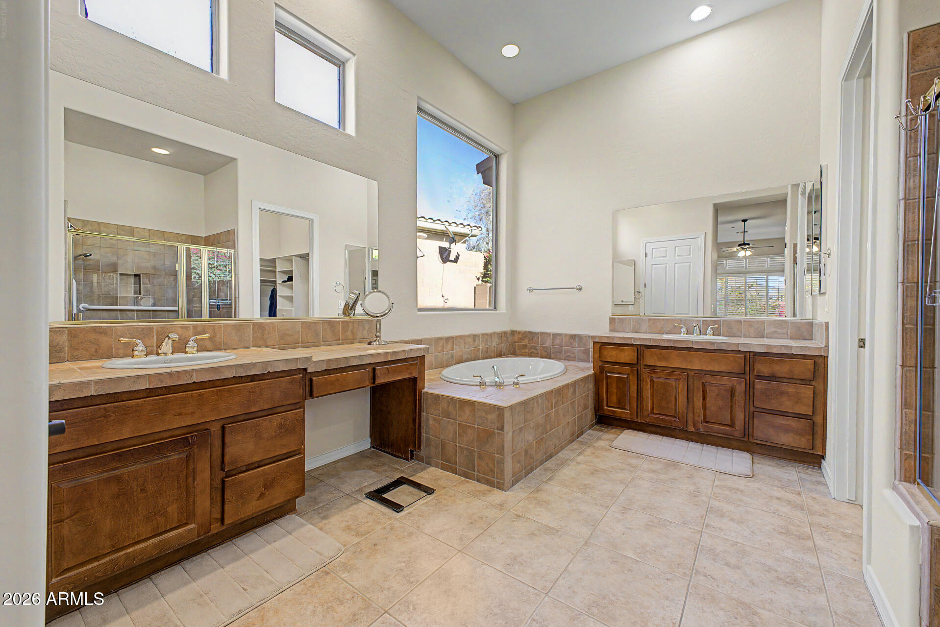 Anthem, Arizona, 85086, United States, 5 Bedrooms Bedrooms, ,4 BathroomsBathrooms,Residential,Active,2038212