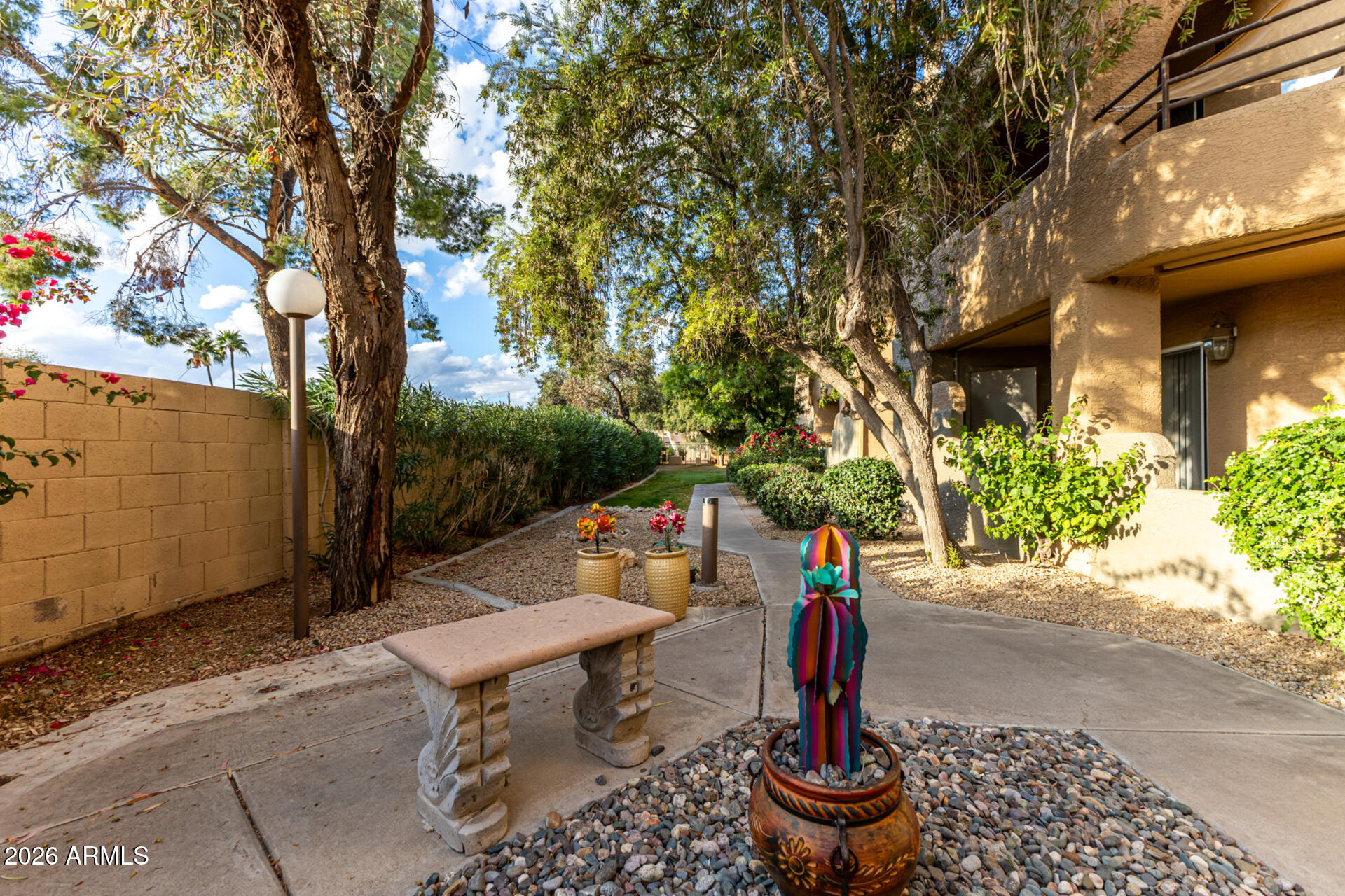 3845 E GREENWAY Road 211