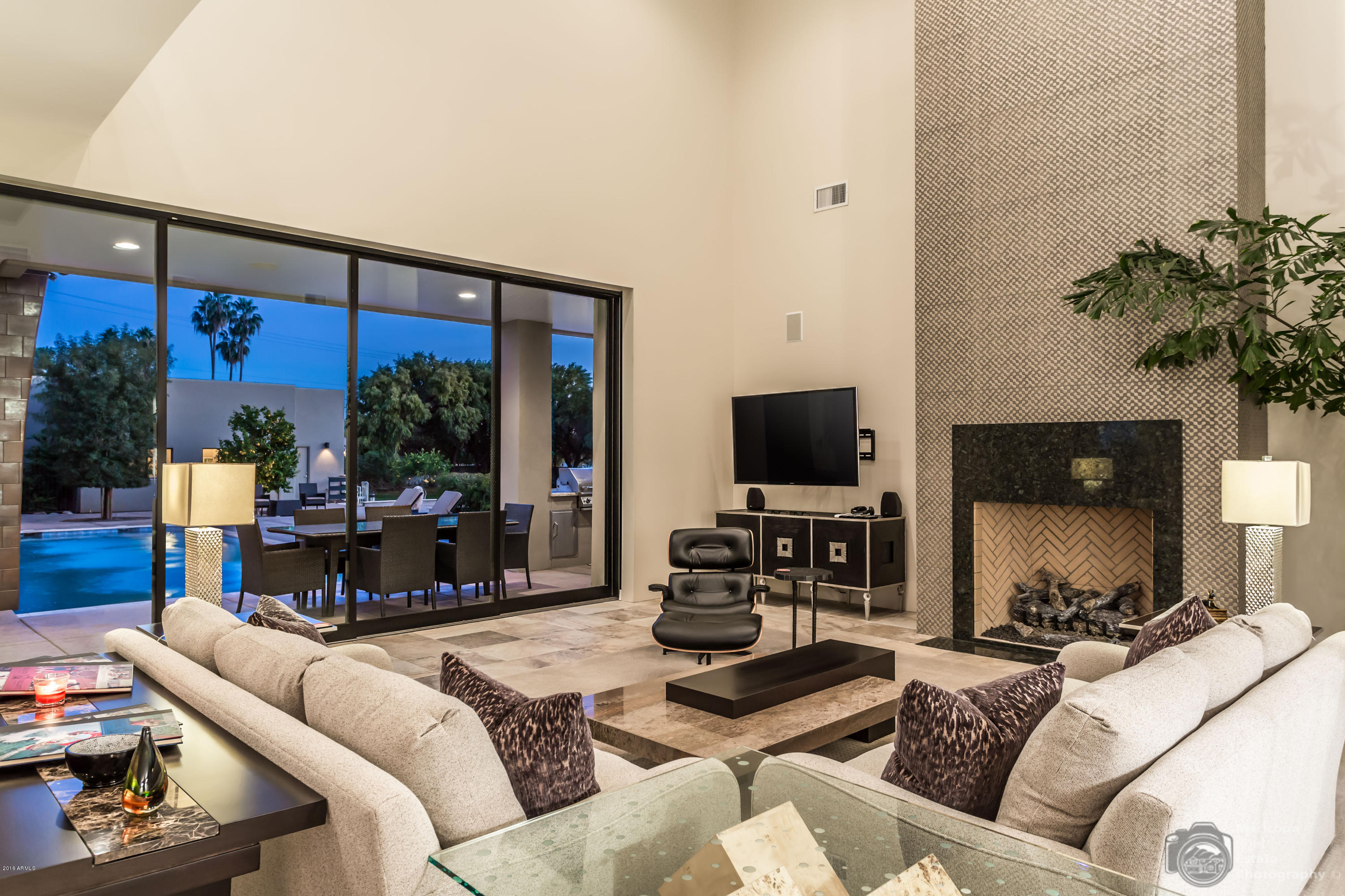 ARCADIA REPLAT - Residential
