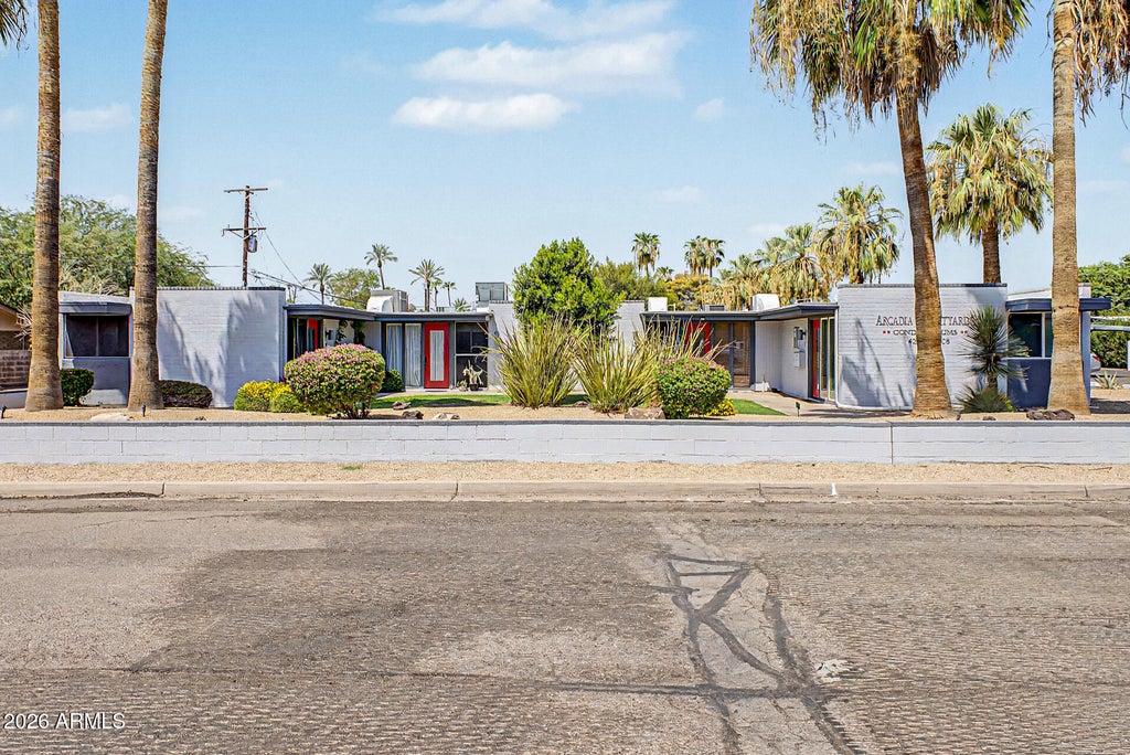 Photo of 4200 N 38th Street #1, Phoenix, AZ 85018 (MLS # 7094468)