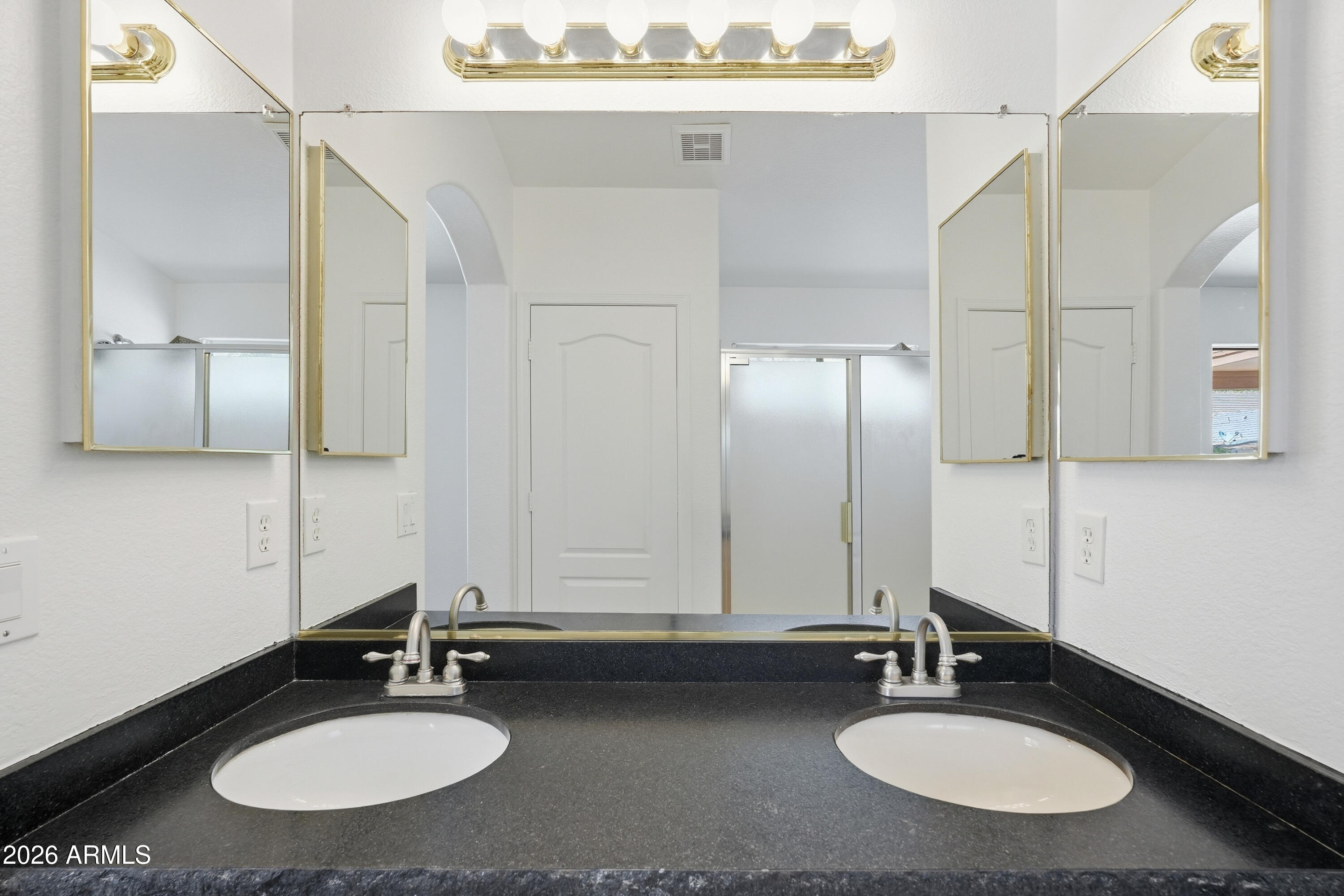 KEMPTON CROSSING - Residential