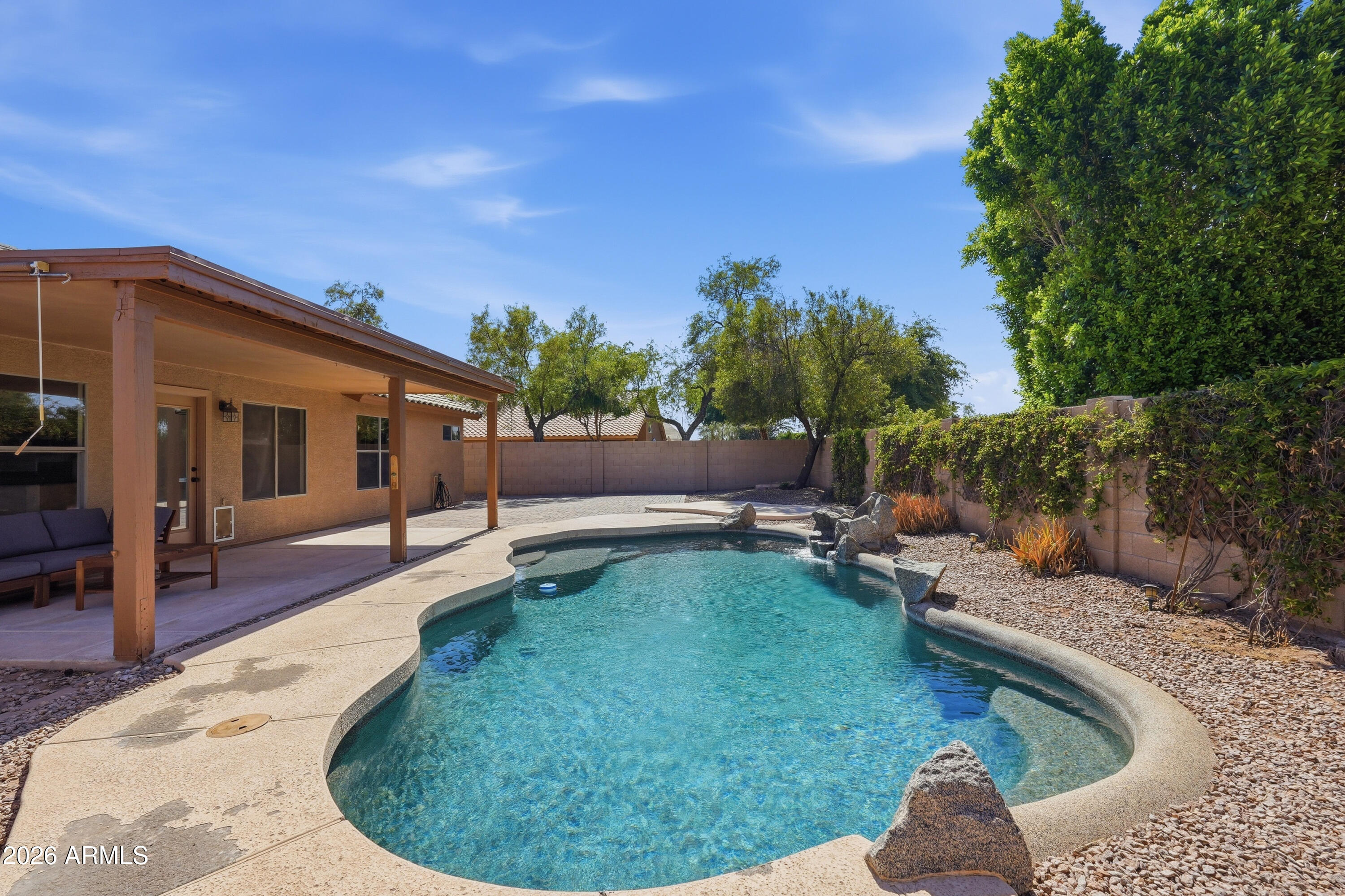 KEMPTON CROSSING - Residential