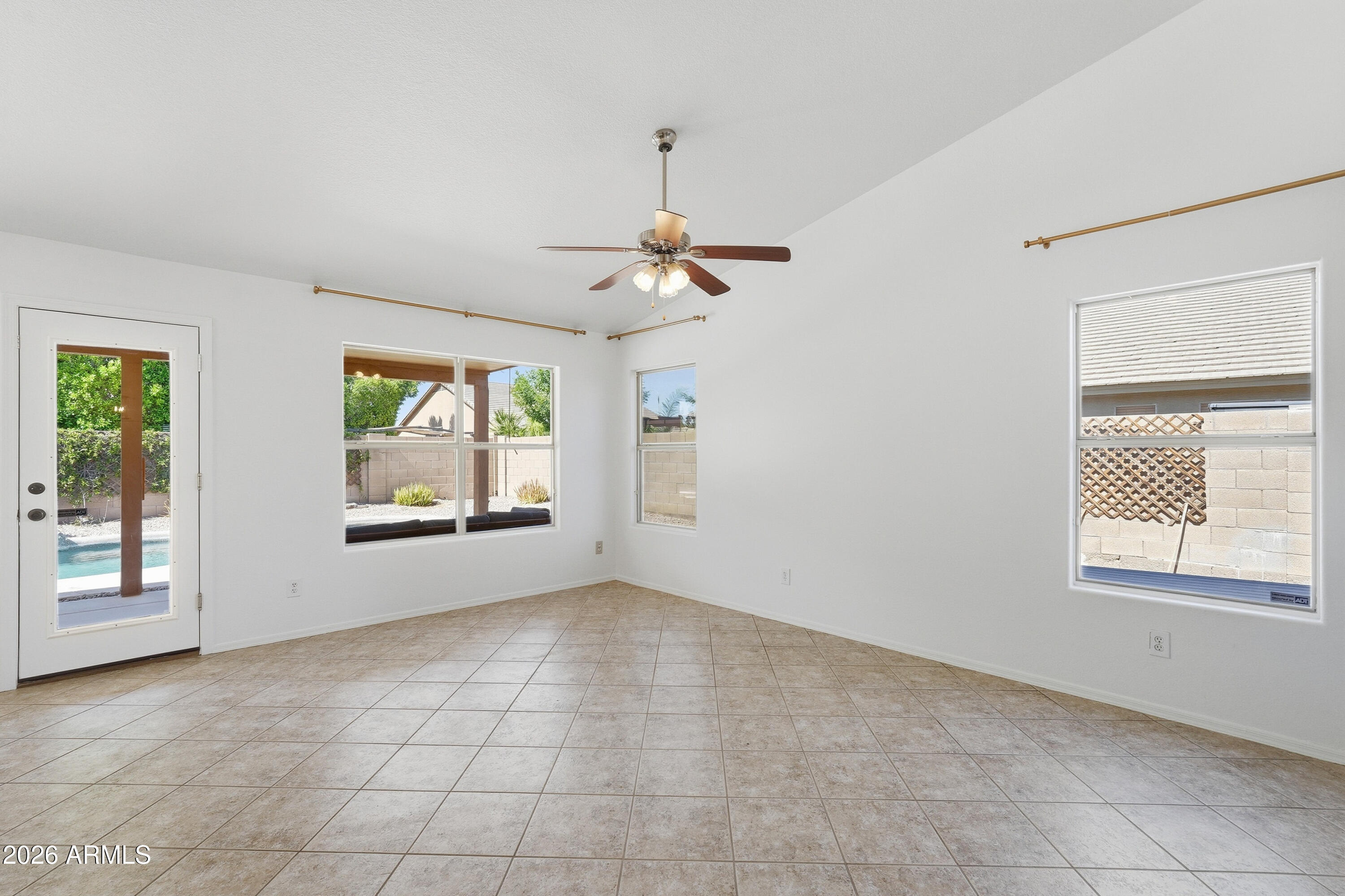 KEMPTON CROSSING - Residential