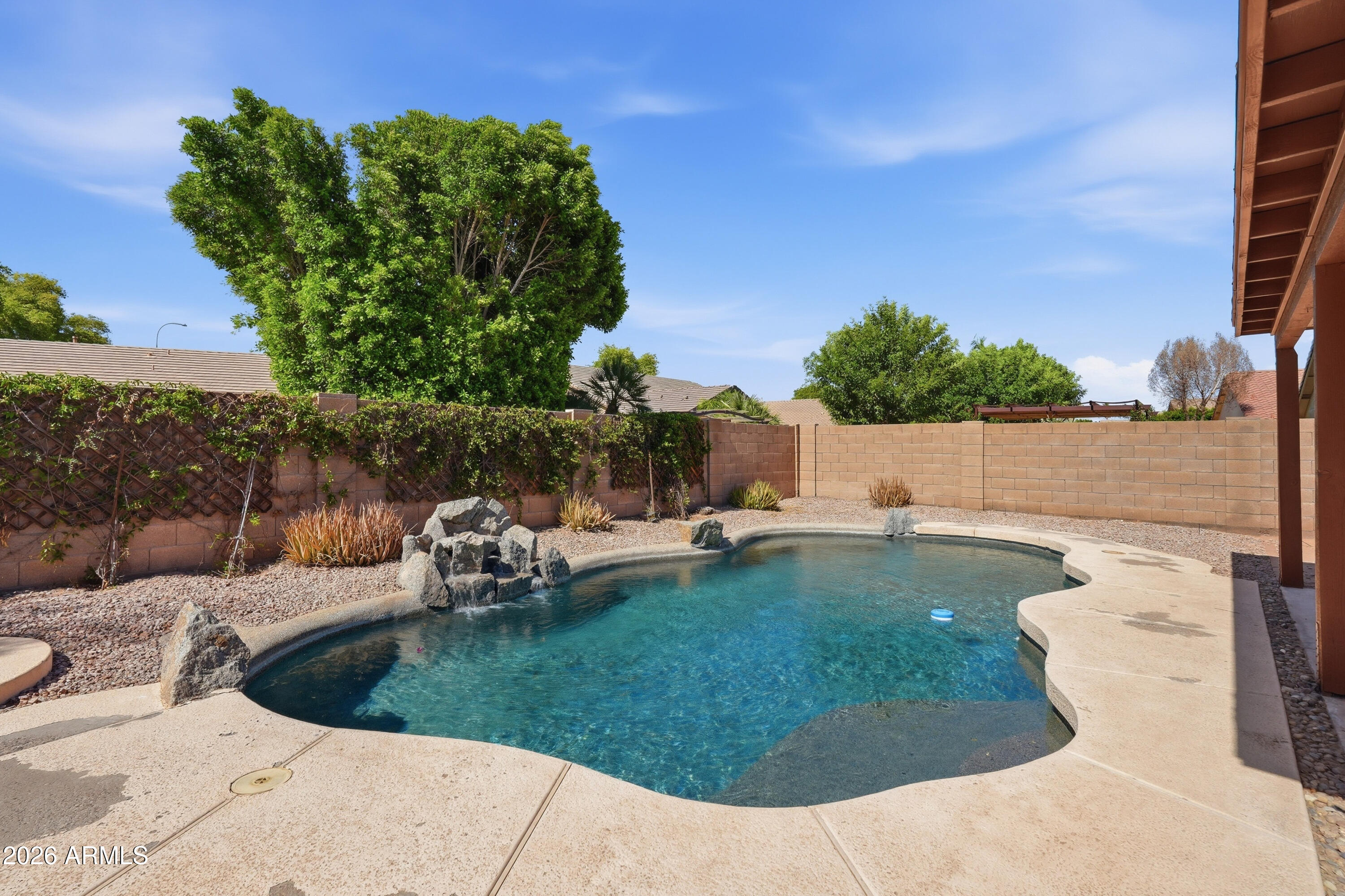 KEMPTON CROSSING - Residential