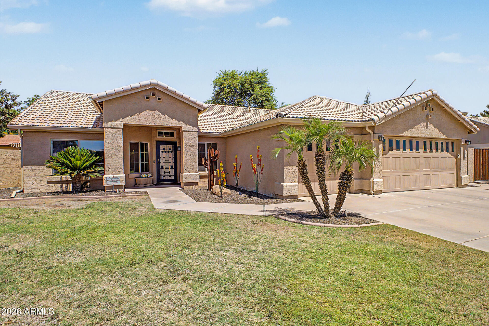 6844 W COLUMBINE Drive