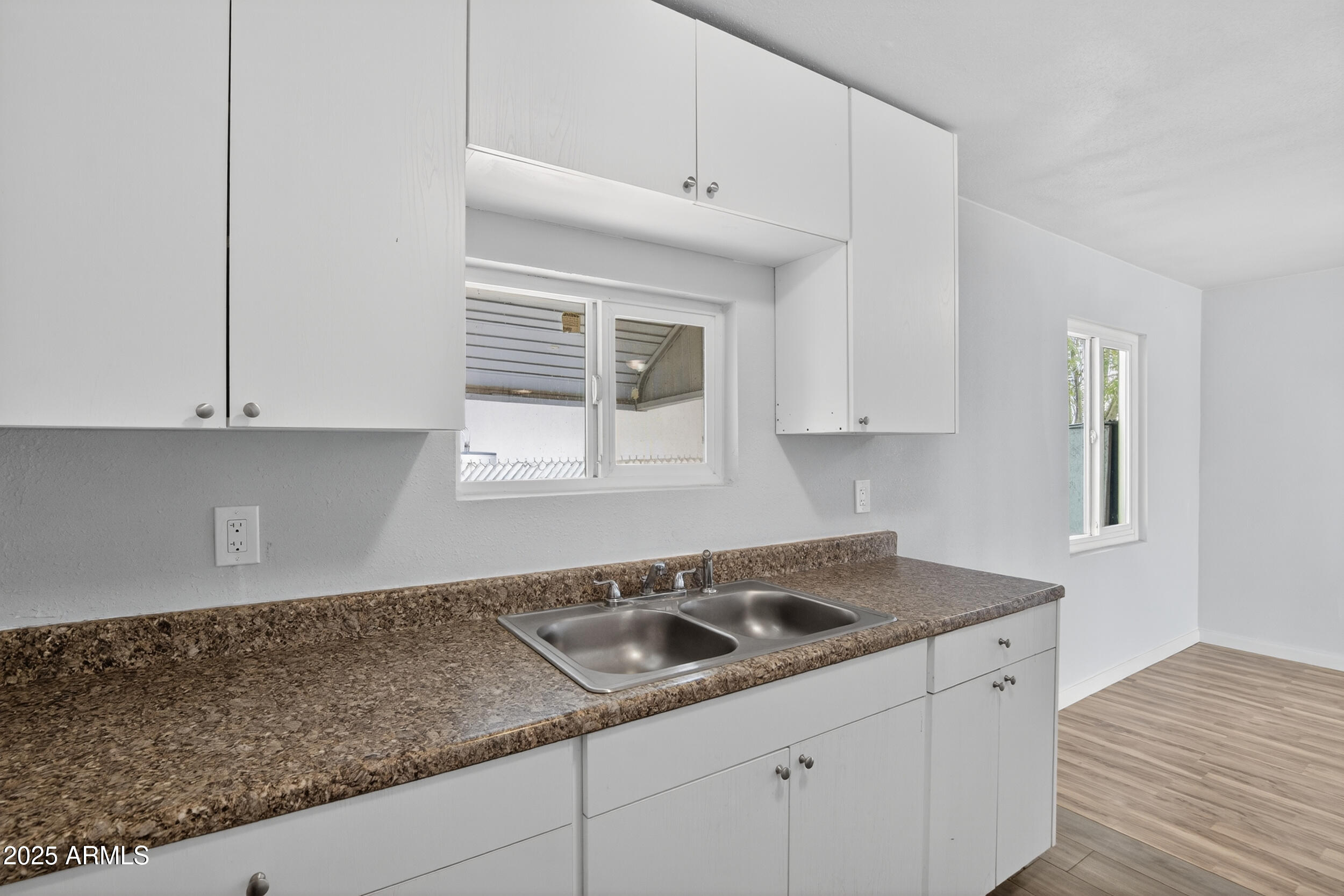 1410 S 24TH Avenue A