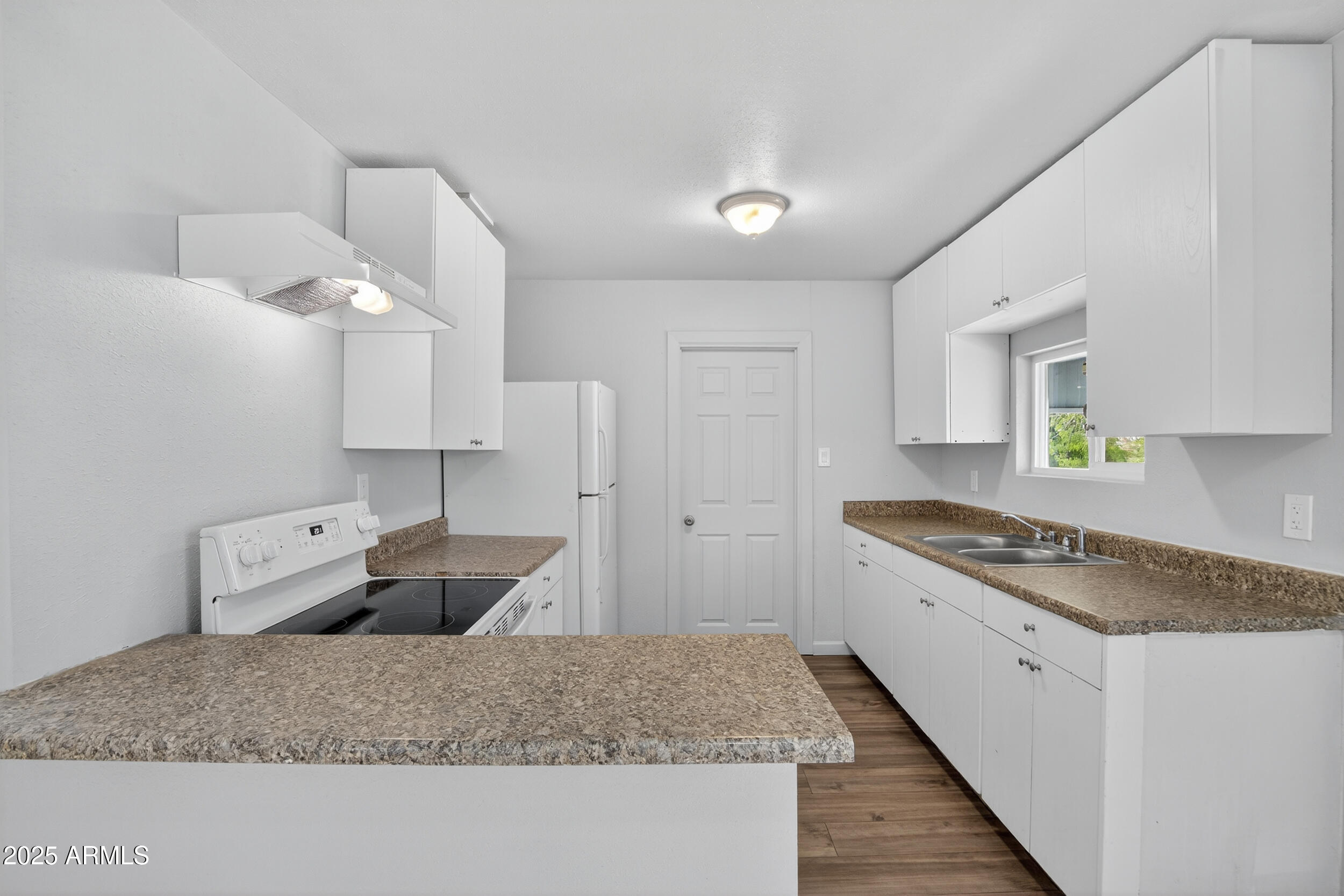 1410 S 24TH Avenue A