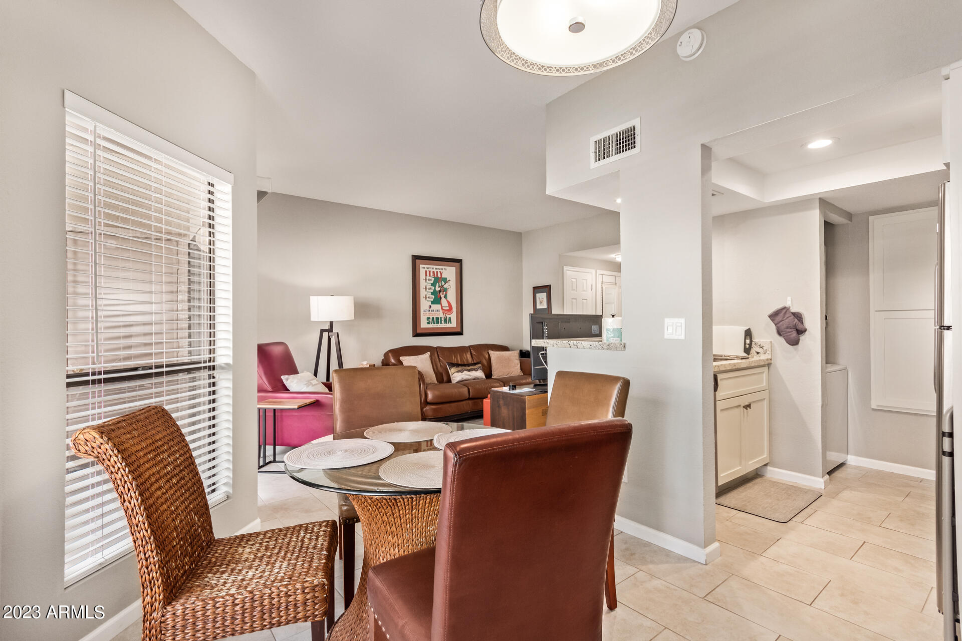 9711 E MOUNTAIN VIEW Road 1502