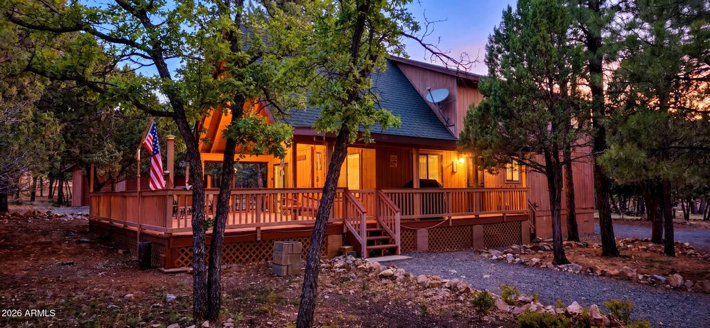 Photo of 4050 Apache Drive, Happy Jack, AZ 86024 (MLS # 7032877)