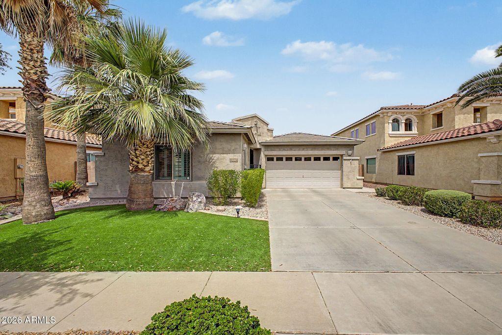 Photo of 896 E Indian Wells Place, Chandler, AZ 85249 (MLS # 7015443)