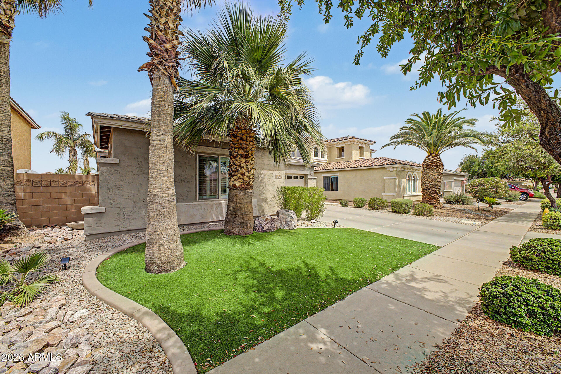 896 E INDIAN WELLS Place