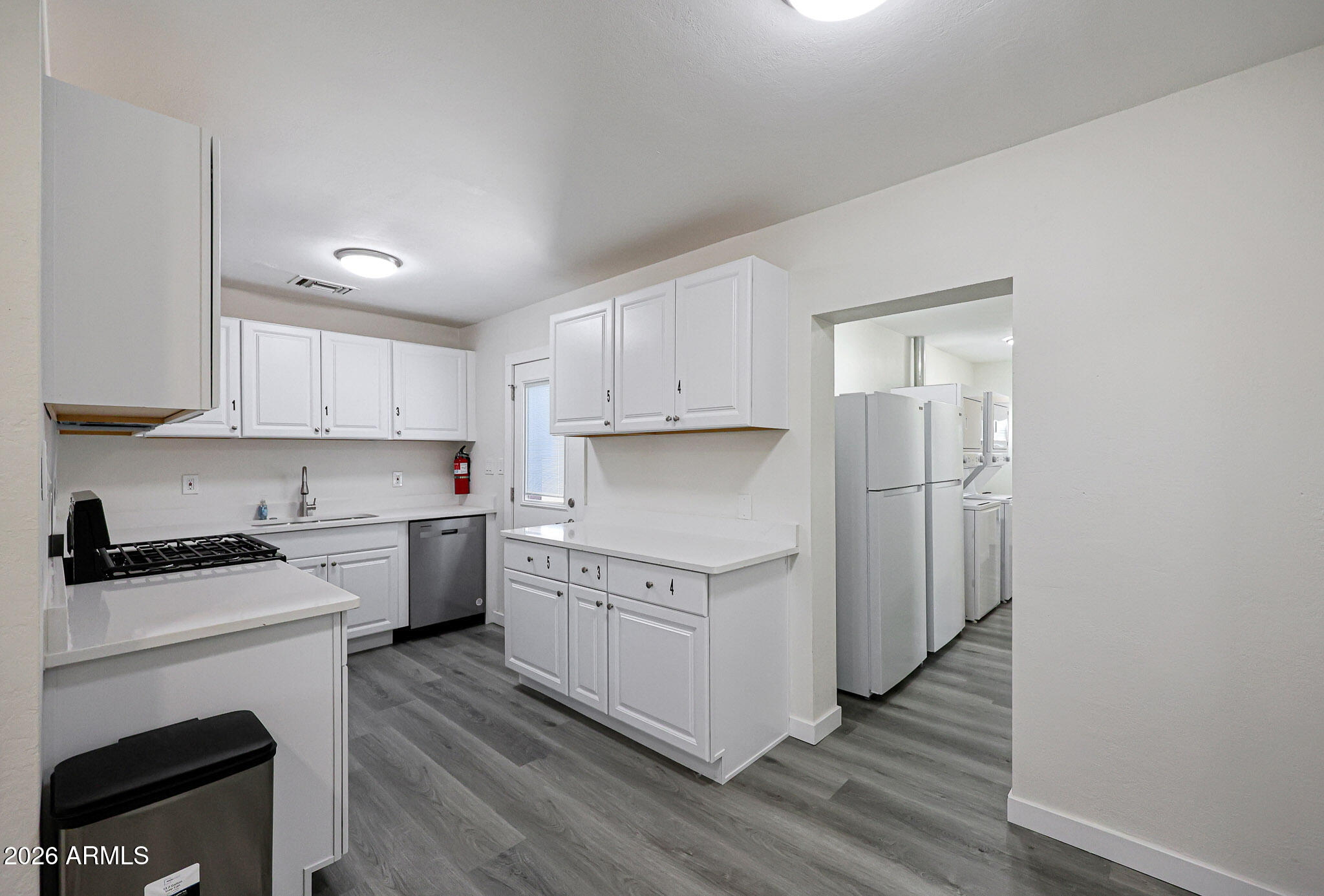 1339 E Glenrosa Avenue