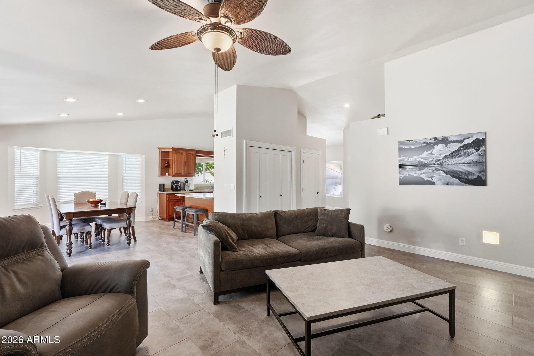 5536 E BEVERLY Lane