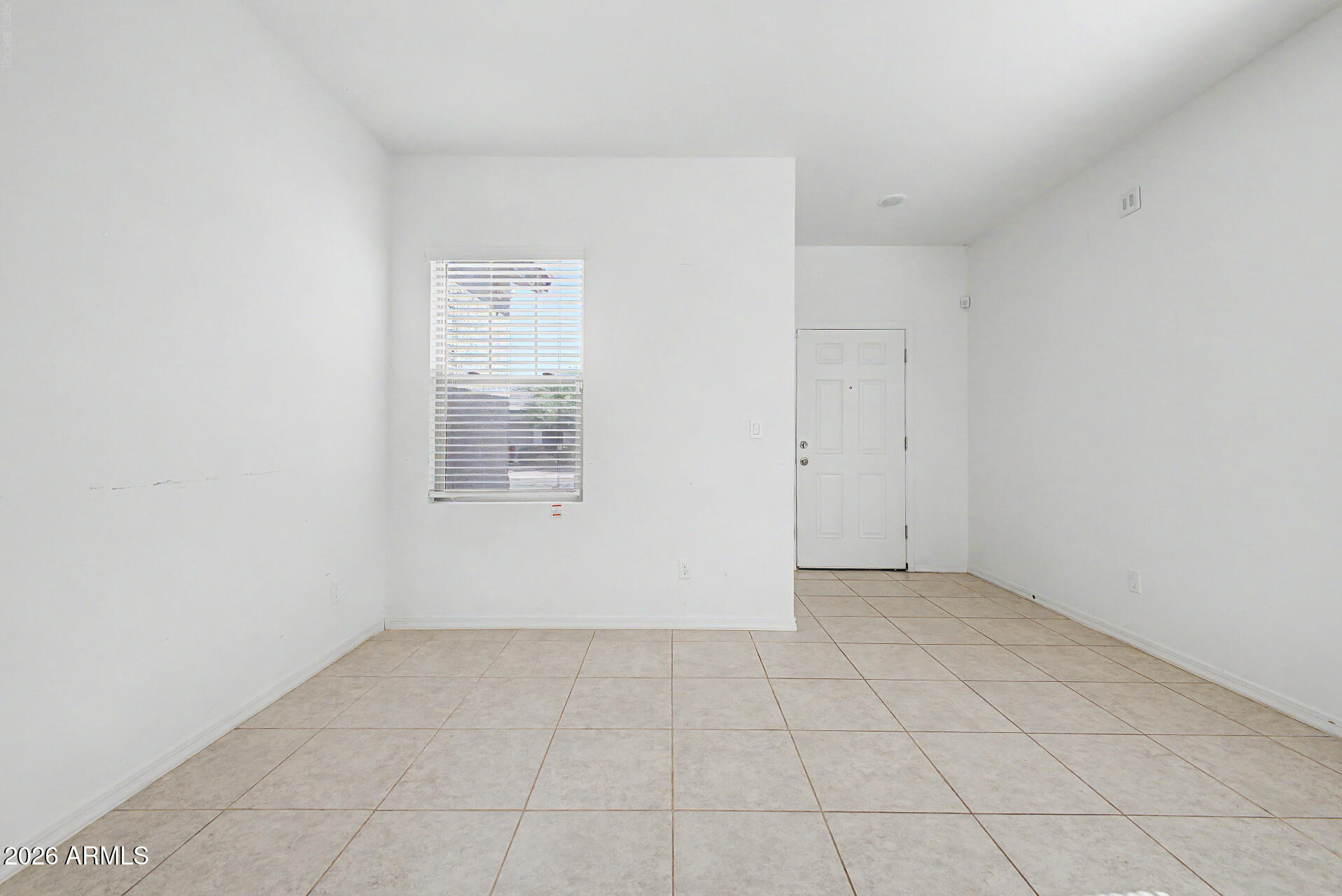 6070 E HELIOS Drive