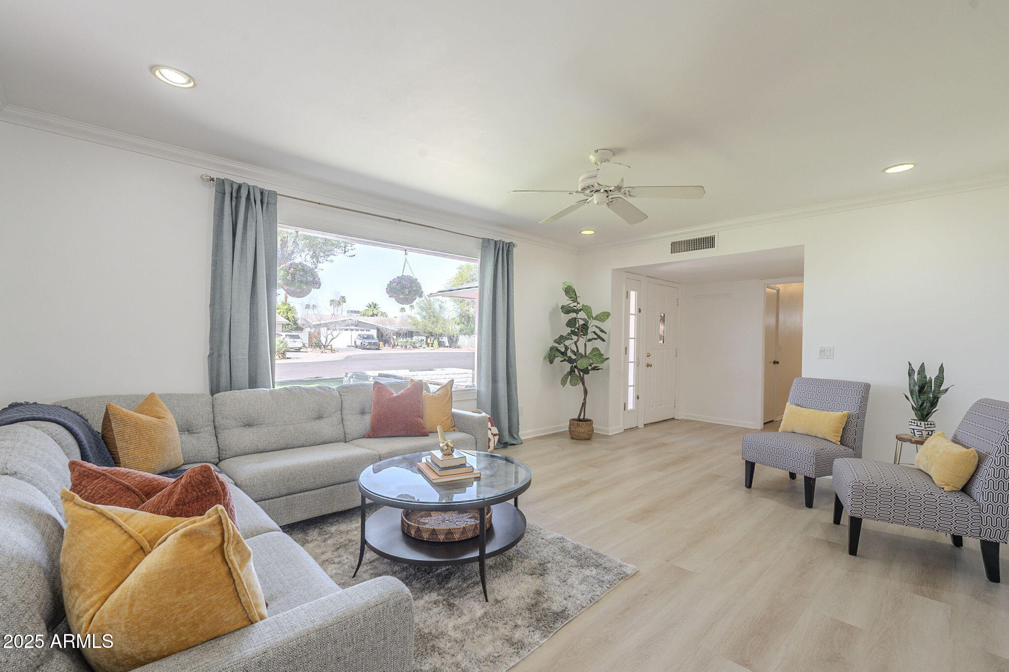 8613 E Citrus Way