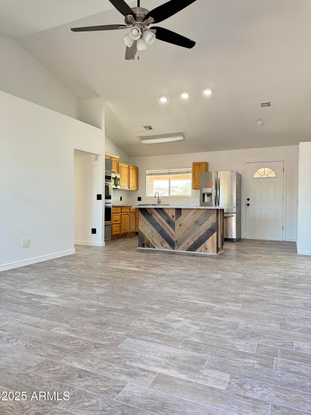 Photo of 8633 W Wethersfield Road, Peoria, AZ 85381 (MLS # 6931024)