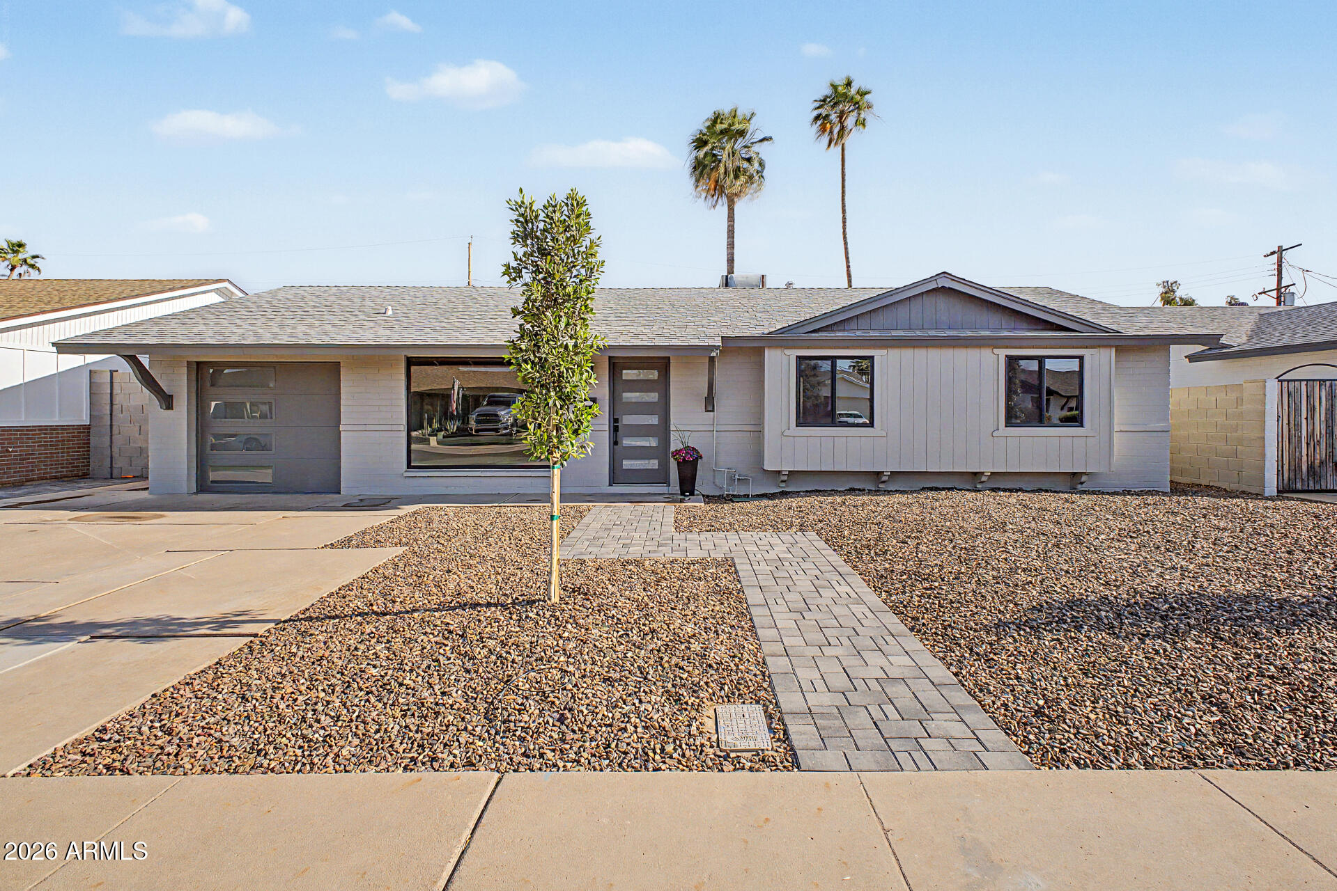 8013 E HUBBELL Street