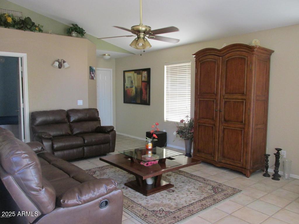 8342 W BLUEFIELD Avenue