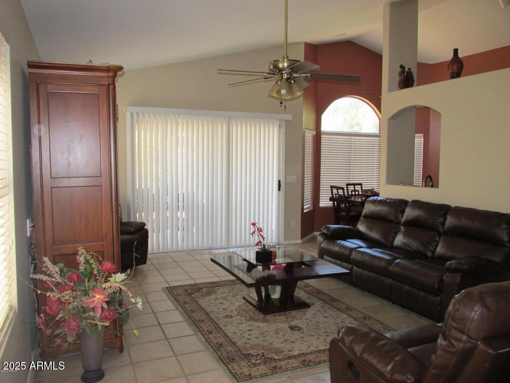 8342 W BLUEFIELD Avenue