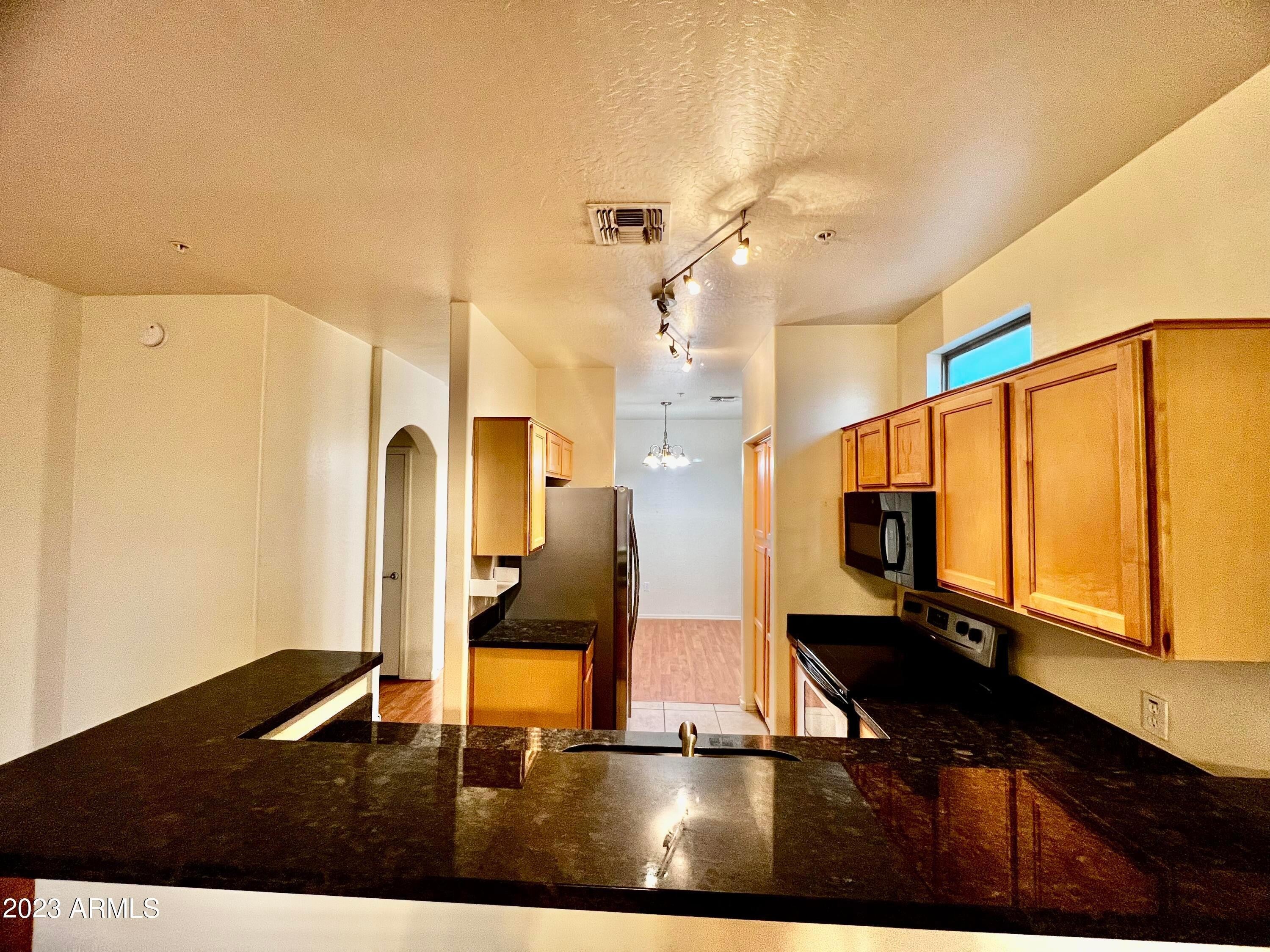 2250 E Deer Valley Road Unit 21